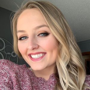 Meet your Posher, Madi